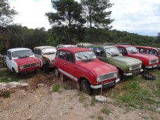 Renault 4 spare parts dept